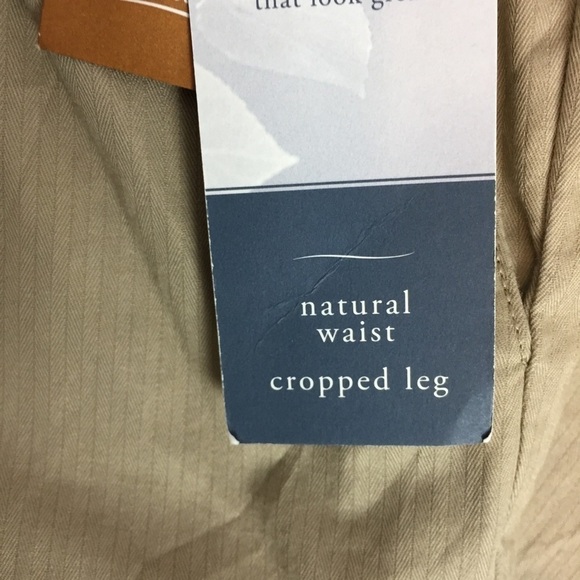 Coldwater Creek NWT Cuffed Pants Womens 14 Beige Pleated Cropped Leg - Picture 8 of 13
